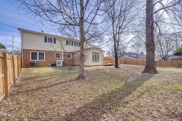 2405 Rambling Road, Johnson City, TN 37604