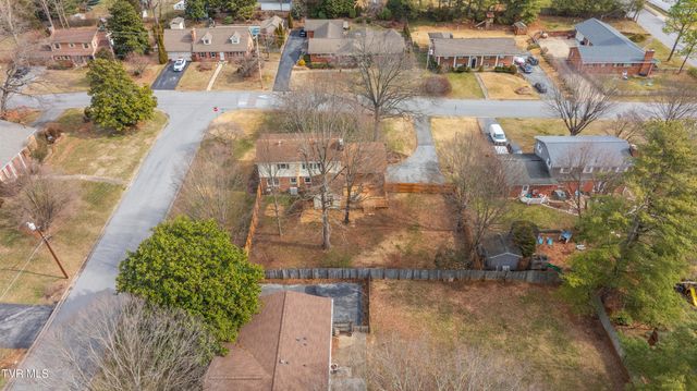 2405 Rambling Road, Johnson City, TN 37604