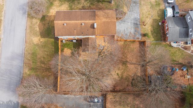 2405 Rambling Road, Johnson City, TN 37604