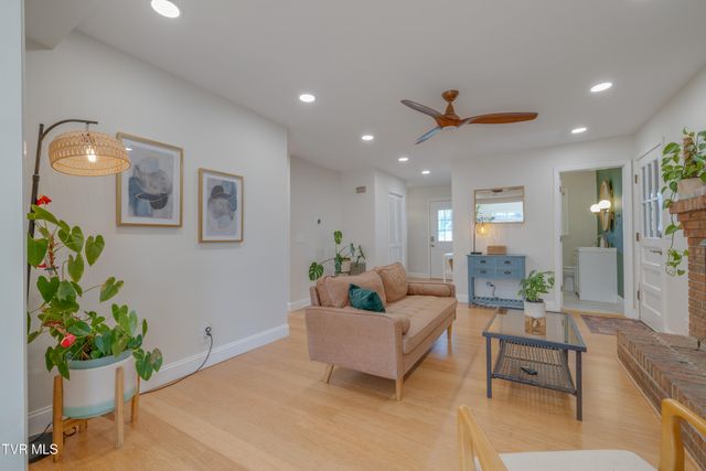 2405 Rambling Road, Johnson City, TN 37604