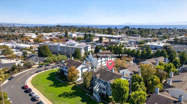 41 Grandview Street 1204, Santa Cruz, CA 95060