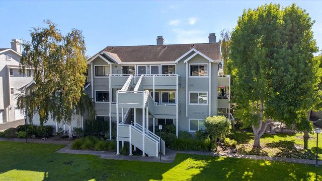 41 Grandview Street 1204, Santa Cruz, CA 95060