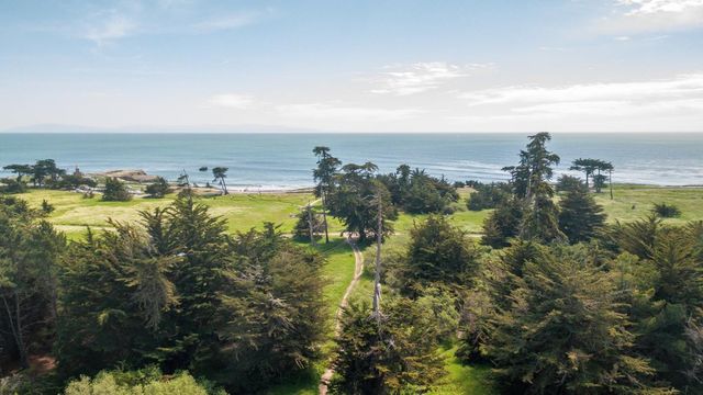 41 Grandview Street 1204, Santa Cruz, CA 95060