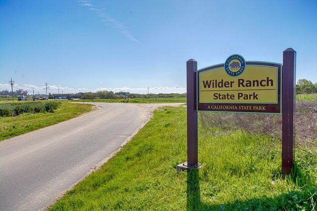 41 Grandview Street 1204, Santa Cruz, CA 95060