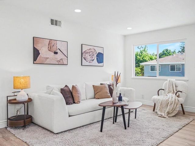 1318 Joplin Drive 4, San Jose, CA 95118