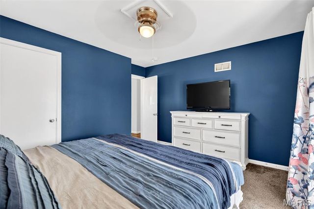 1308 South Drive, St Charles, MO 63303