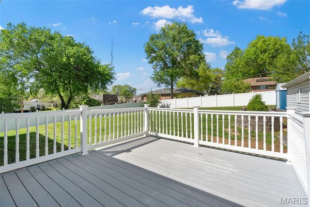 1308 South Drive, St Charles, MO 63303