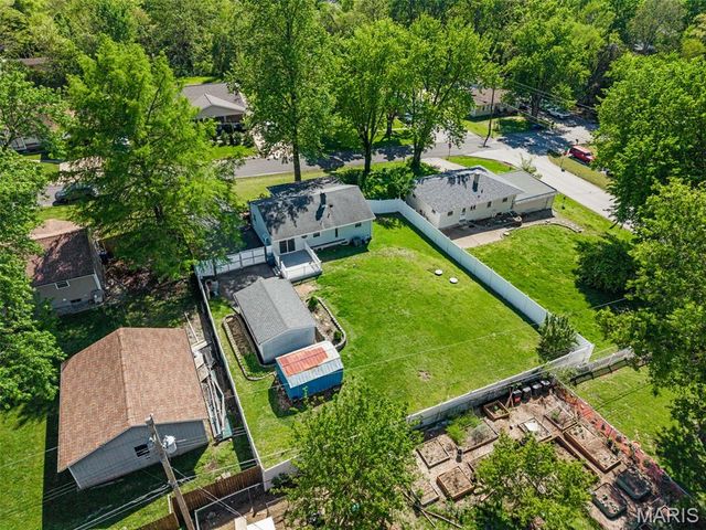 1308 South Drive, St Charles, MO 63303