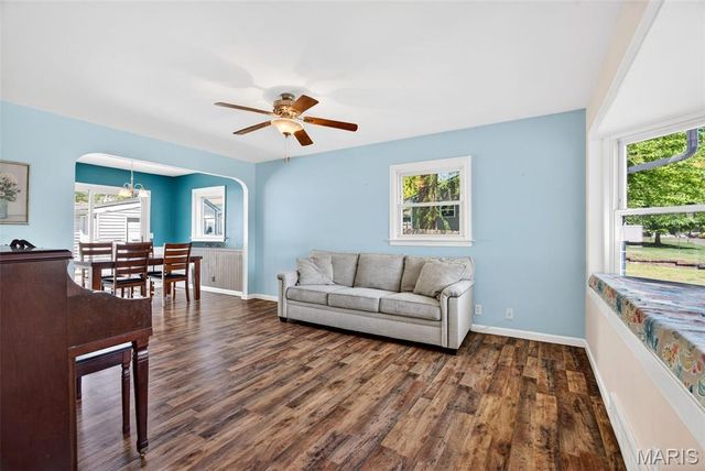 1308 South Drive, St Charles, MO 63303