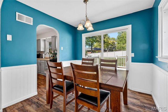 1308 South Drive, St Charles, MO 63303