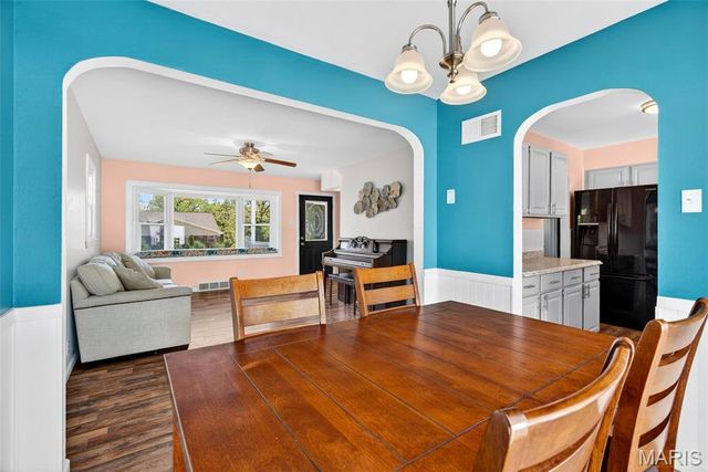 1308 South Drive, St Charles, MO 63303