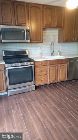 5004 BALTIMORE DR, Marlton, NJ 08053