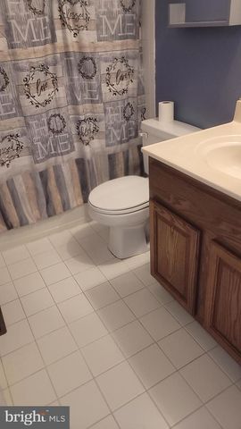 5004 BALTIMORE DR, Marlton, NJ 08053