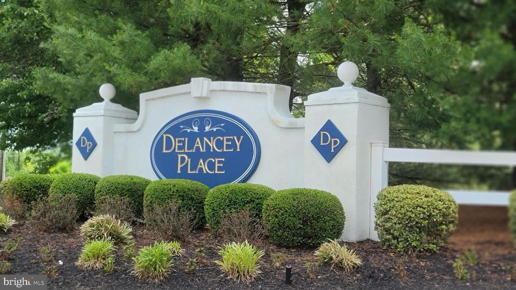 5004 BALTIMORE DR, Marlton, NJ 08053