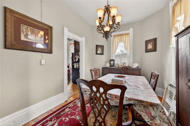 1016 S 4th Street, Rogers, AR 72756