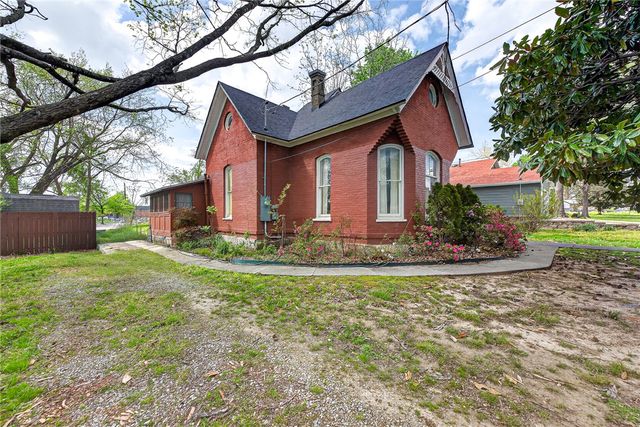 1016 S 4th Street, Rogers, AR 72756