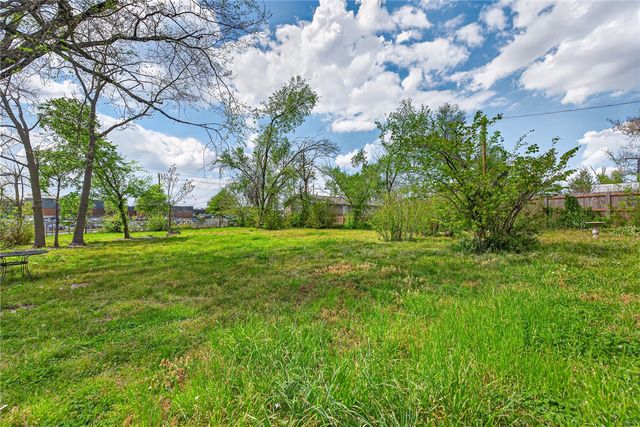 1016 S 4th Street, Rogers, AR 72756