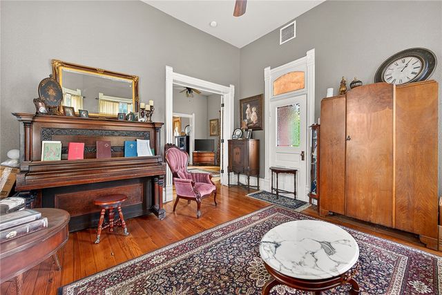 1016 S 4th Street, Rogers, AR 72756