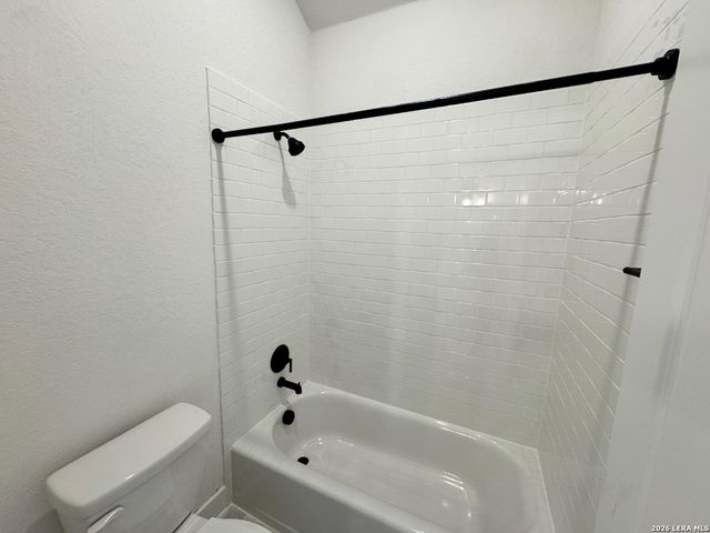 153 Megan's Point, Castroville, TX 78009