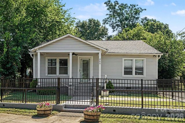 209 Pond Street, Rock Hill, SC 29730