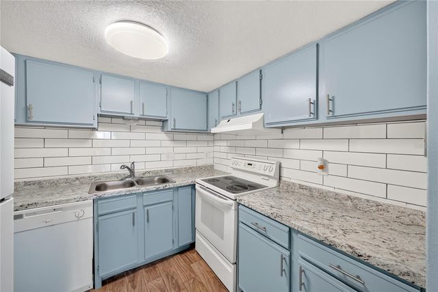 4203 S. SEMORAN BLVD 12, Orlando, FL 32822