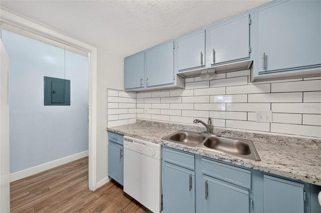 4203 S. SEMORAN BLVD 12, Orlando, FL 32822