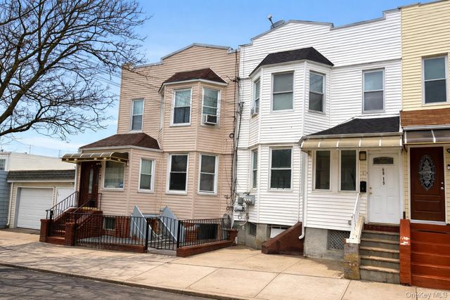 6017 80th Avenue, Glendale, NY 11385