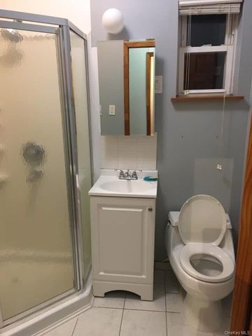 6017 80th Avenue, Glendale, NY 11385