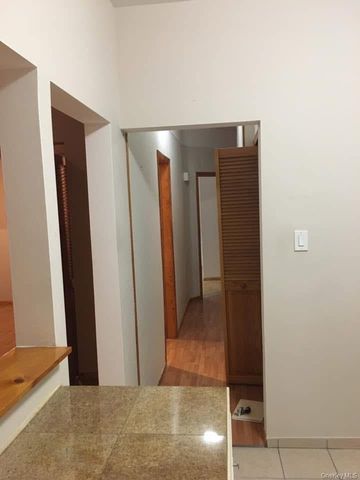 6017 80th Avenue, Glendale, NY 11385