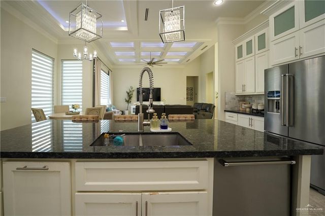 23720 Oak Knoll Drive, Edcouch, TX 78538