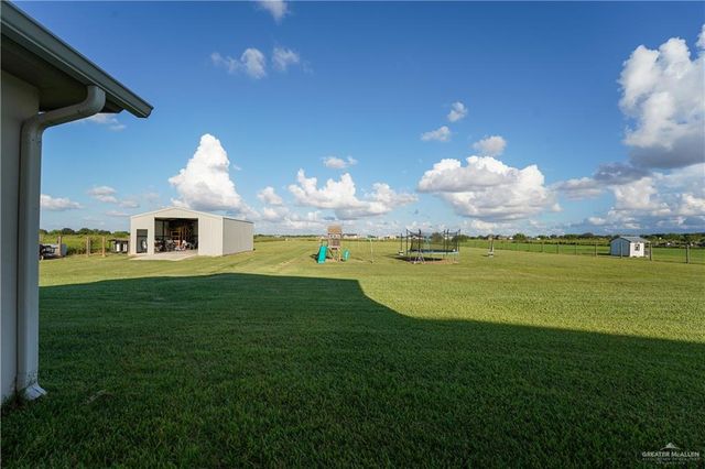 23720 Oak Knoll Drive, Edcouch, TX 78538