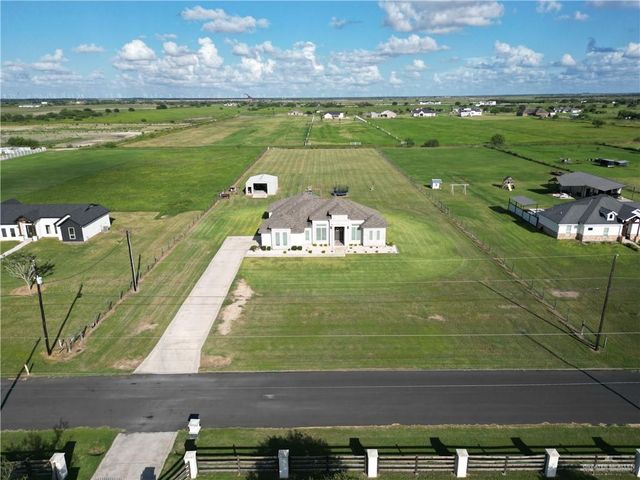 23720 Oak Knoll Drive, Edcouch, TX 78538