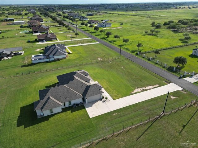 23720 Oak Knoll Drive, Edcouch, TX 78538