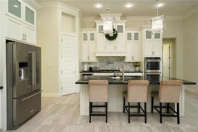 23720 Oak Knoll Drive, Edcouch, TX 78538