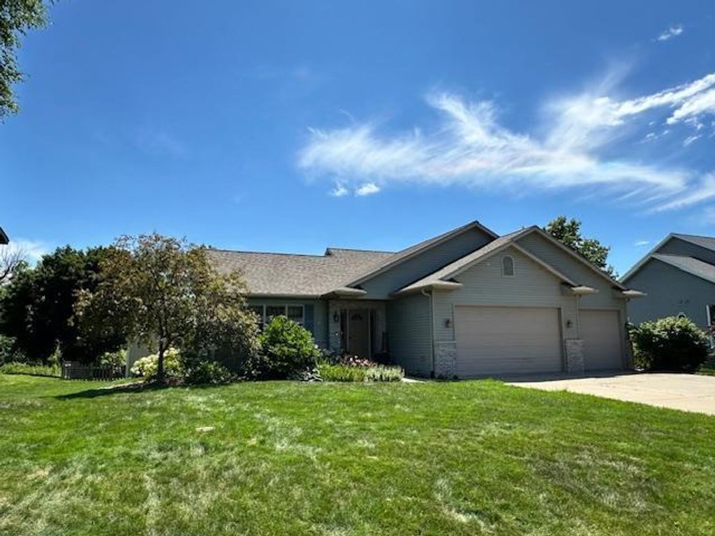 W10675 Wildenberg Drive, Lodi, WI 53555