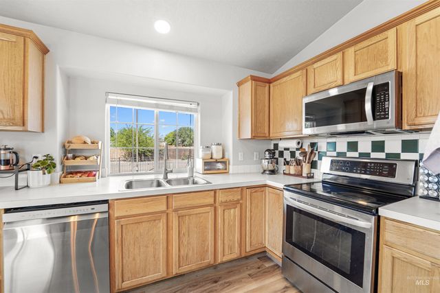 1067 W Pouch St, Kuna, ID 83634