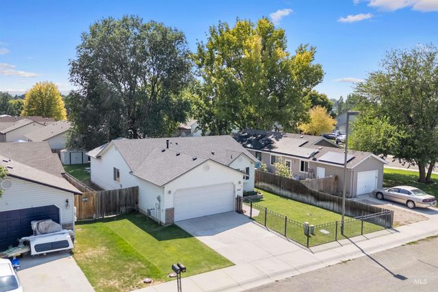 1067 W Pouch St, Kuna, ID 83634