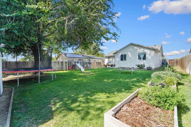 1067 W Pouch St, Kuna, ID 83634