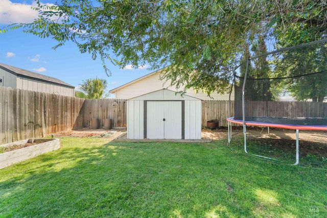1067 W Pouch St, Kuna, ID 83634