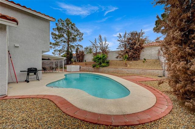 345 Templeton Drive, Henderson, NV 89074
