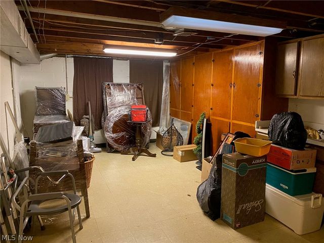19601 Mayfair Lane, Warrensville Heights, OH 44128