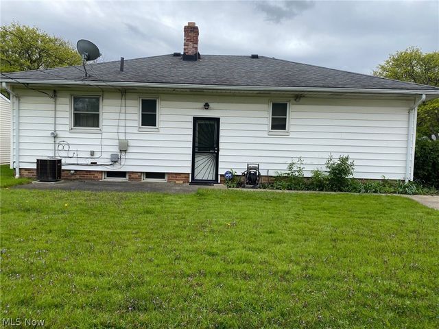 19601 Mayfair Lane, Warrensville Heights, OH 44128