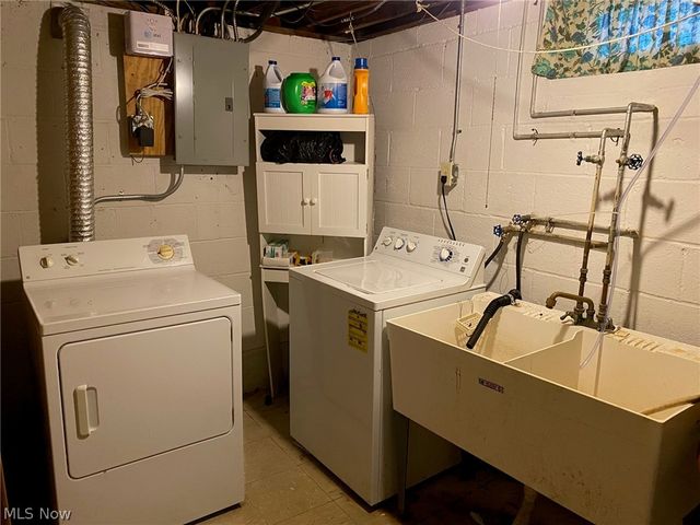 19601 Mayfair Lane, Warrensville Heights, OH 44128