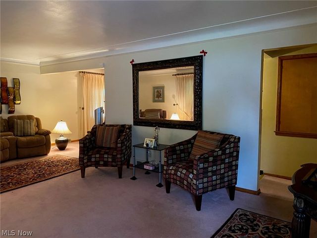 19601 Mayfair Lane, Warrensville Heights, OH 44128