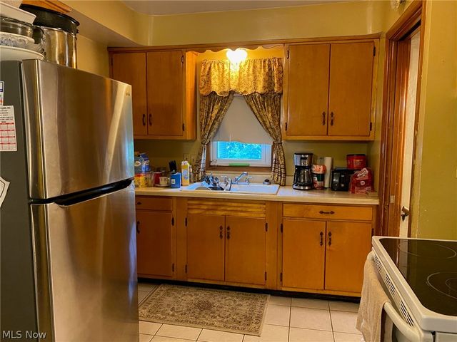 19601 Mayfair Lane, Warrensville Heights, OH 44128