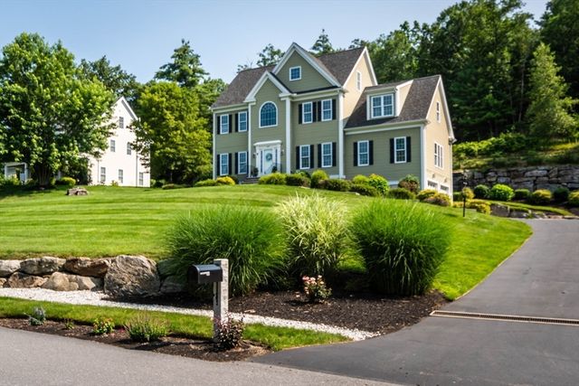 493 Taylor Rd, Stow, MA 01775