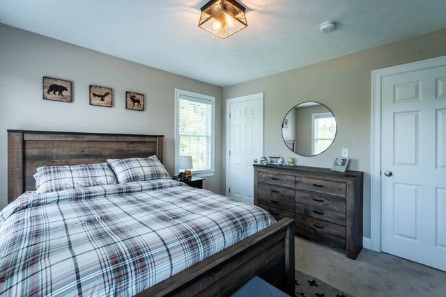 493 Taylor Rd, Stow, MA 01775