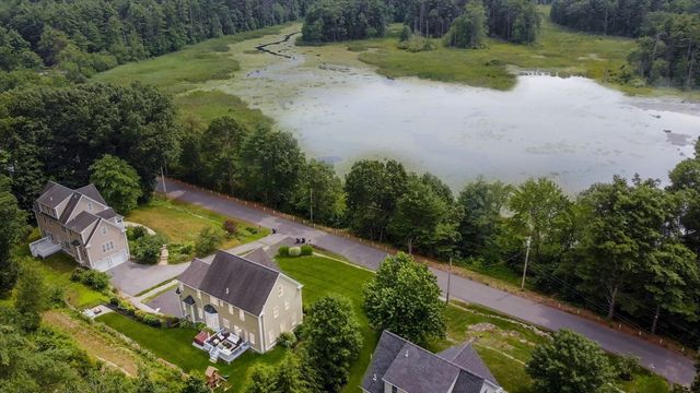 493 Taylor Rd, Stow, MA 01775