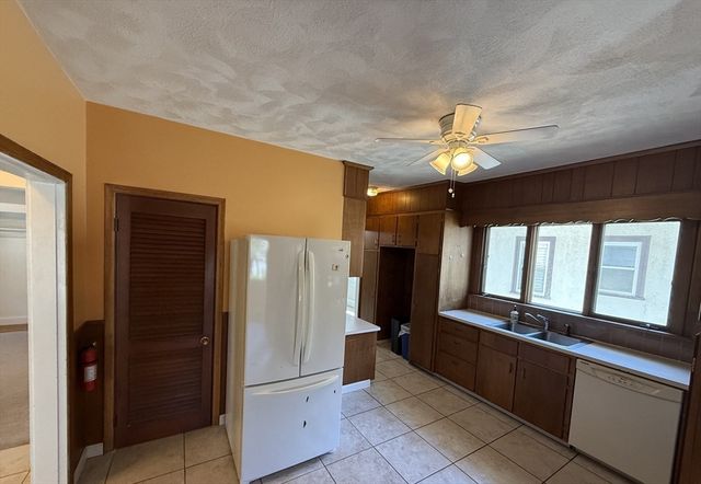 20 Benton Rd 2, Medford, MA 02155