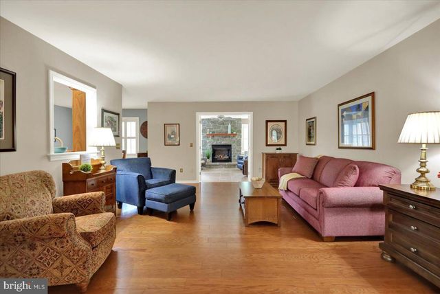 426 W CHARLOTTE ST, Millersville, PA 17551